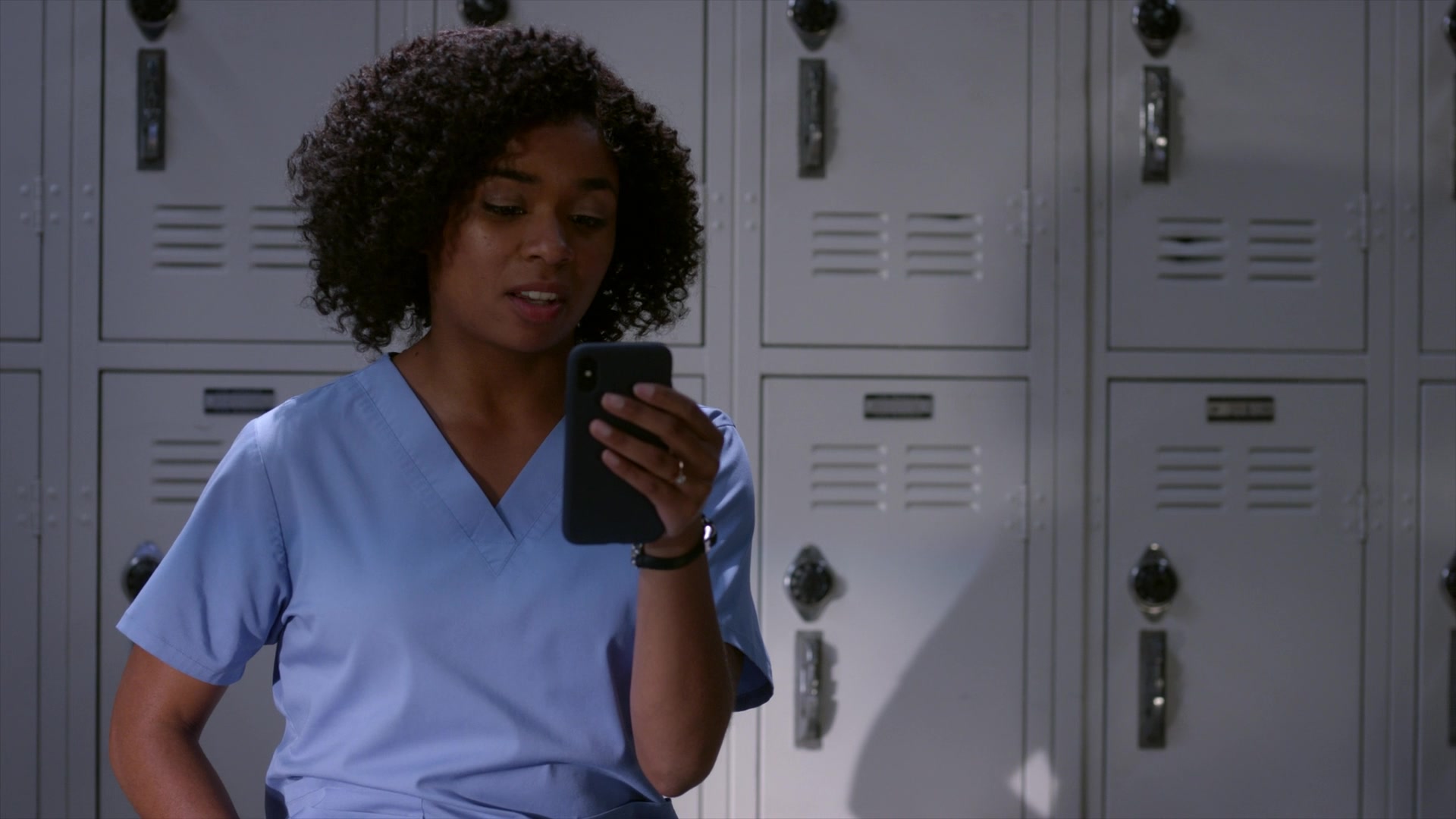 Greys_Anatomy_S19E11_1910.jpg