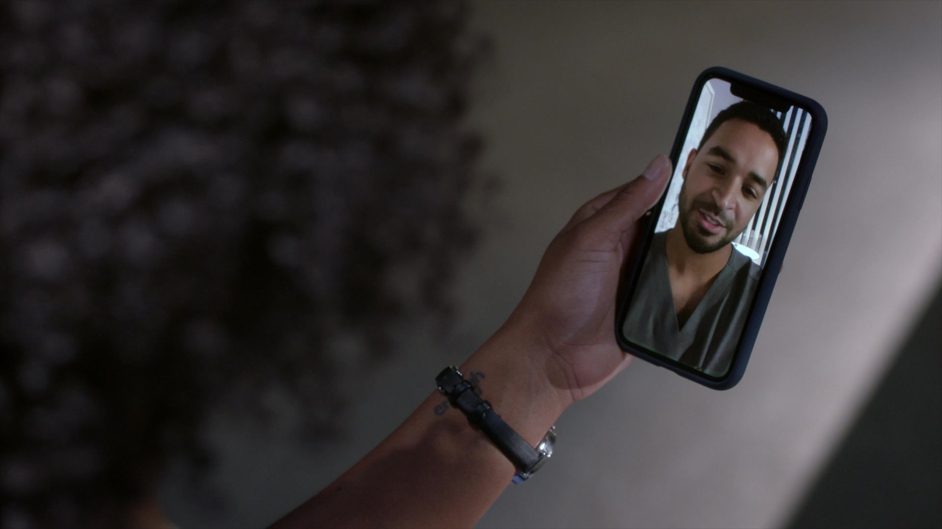 Greys_Anatomy_S19E11_1921.jpg