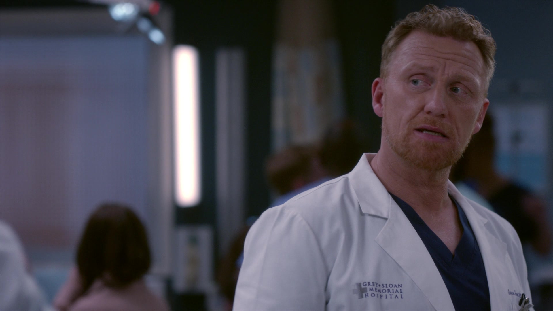 Greys_Anatomy_S19E11_1941.jpg