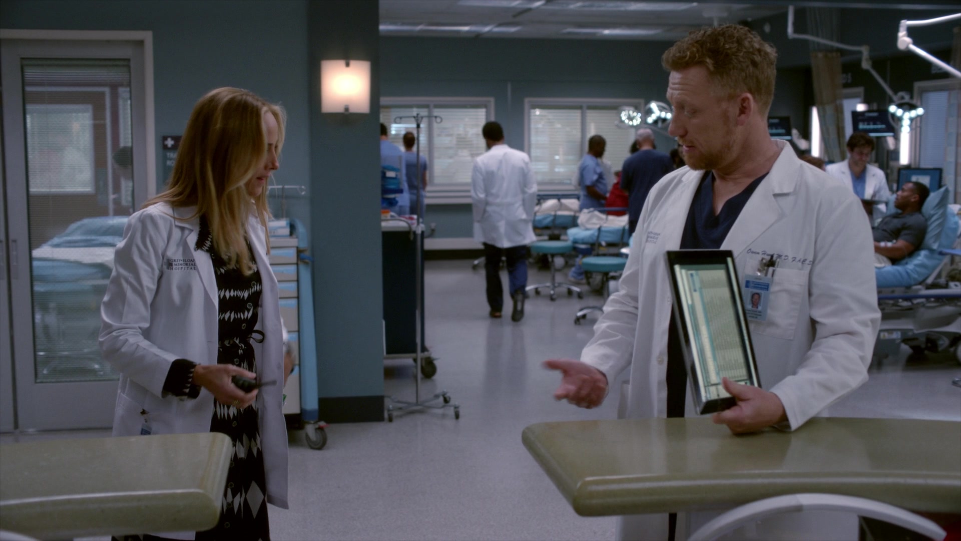 Greys_Anatomy_S19E11_1958.jpg
