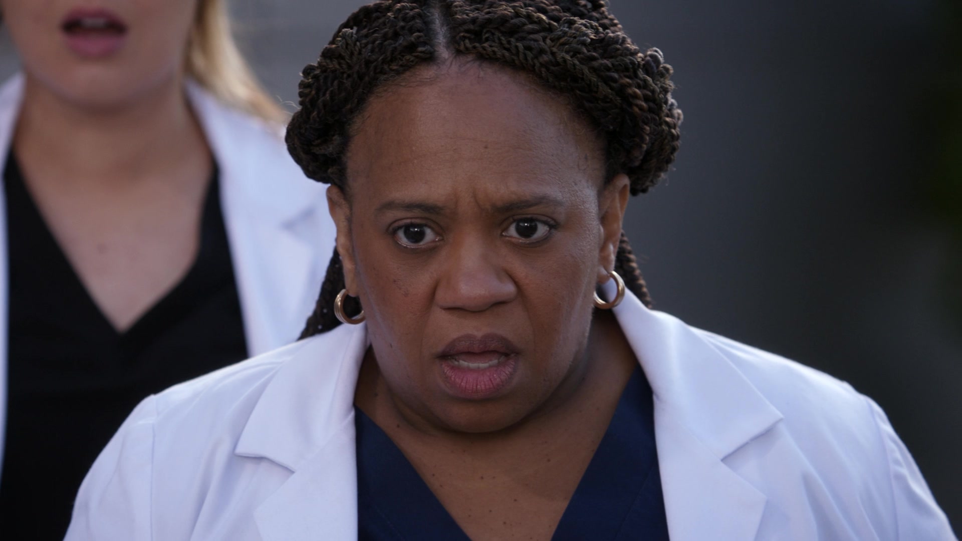 Greys_Anatomy_S19E11_2007.jpg