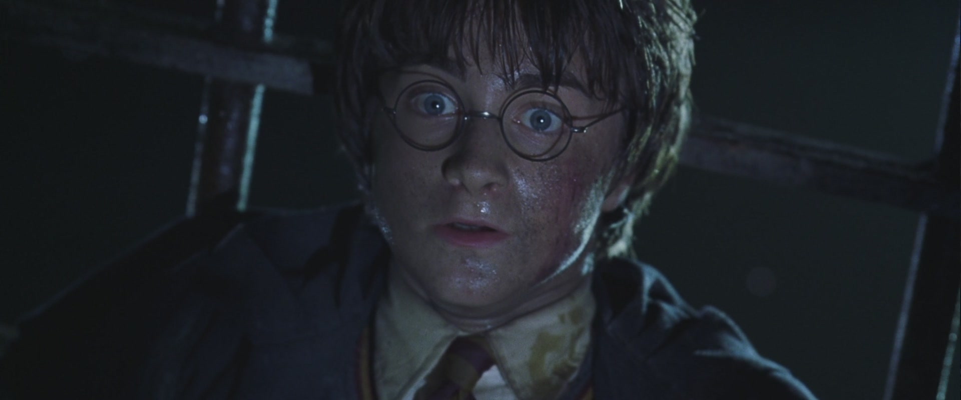 Гарри поттер и узник азкабана моменты. Поттер и тайная комната. Гарри поттер и тайная комната ляпы. Гарри и драко узник азкабана. Гарри поттера тошнит.
