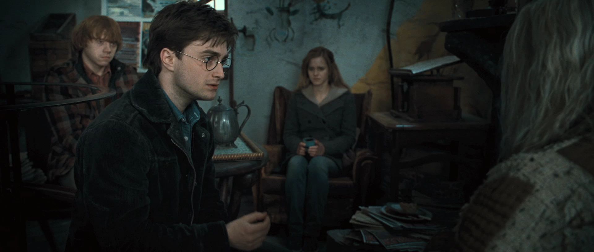 HP7ClipDeathlyHallows0007.jpg