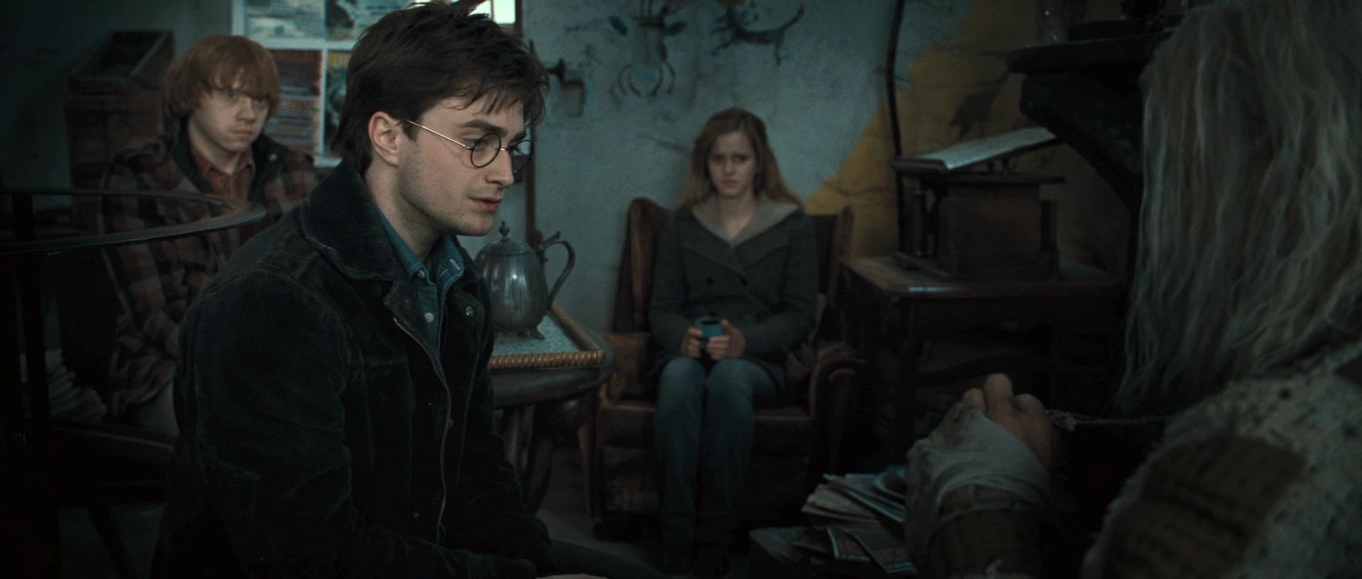 HP7ClipDeathlyHallows0009.jpg