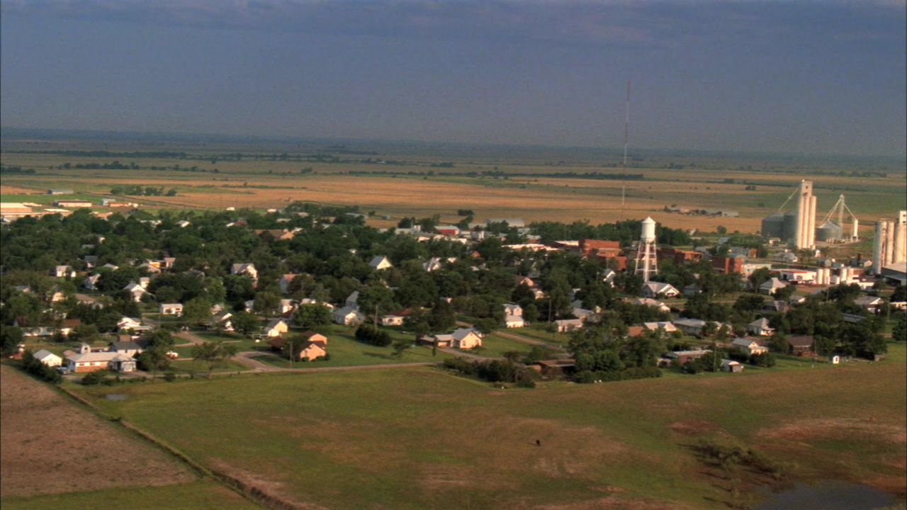 1007Smallville0001.jpg
