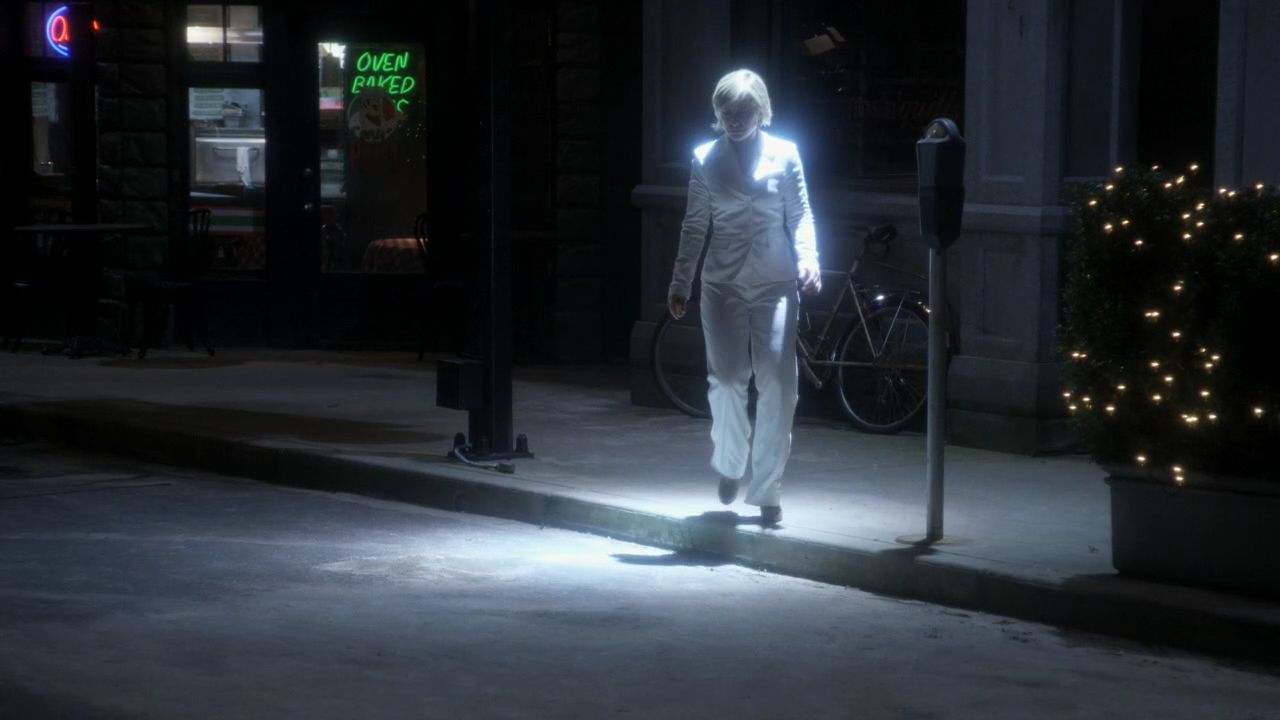 1012Smallville1058.jpg