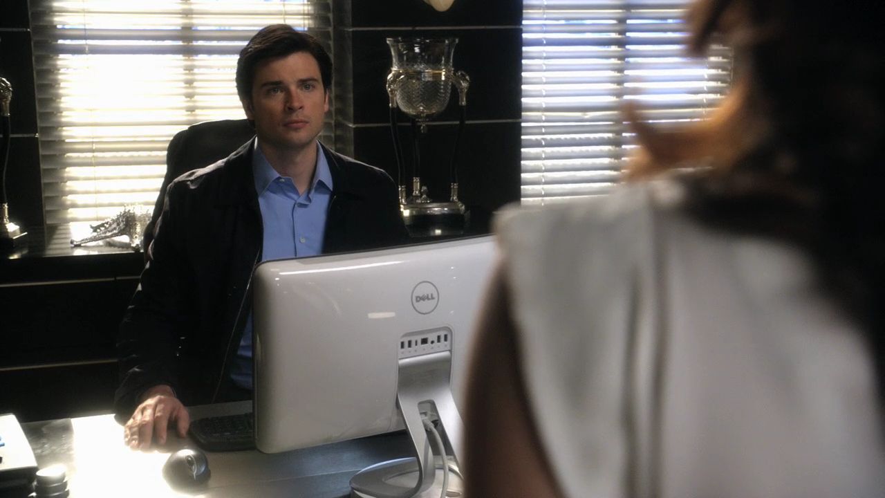 1013Smallville0900.jpg