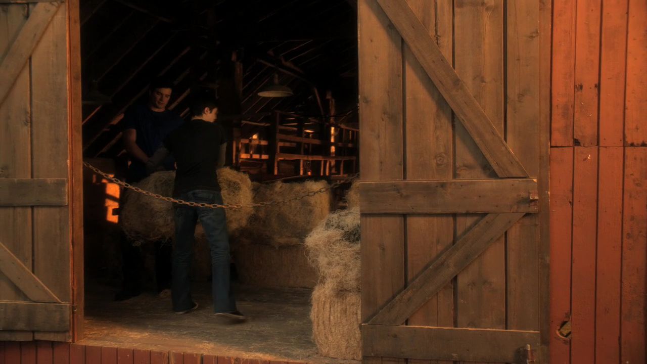 1016Smallville0207.jpg