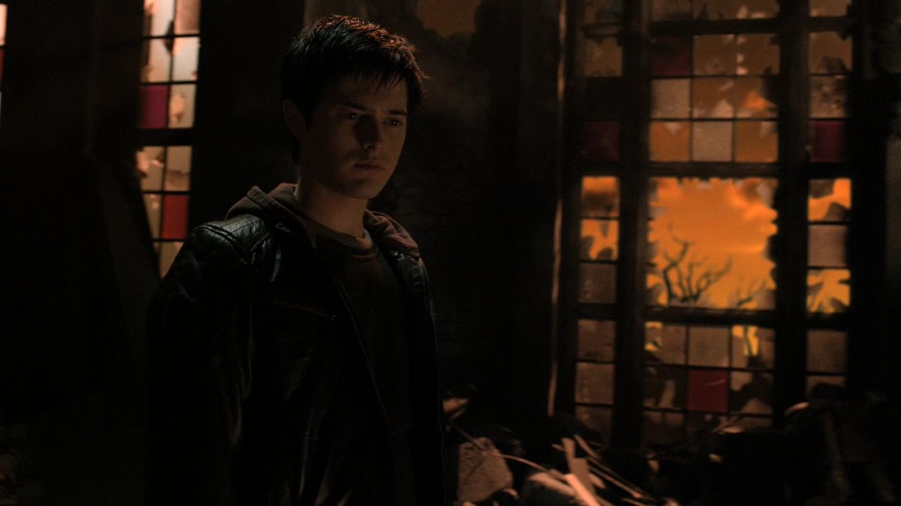 1016Smallville0701.jpg