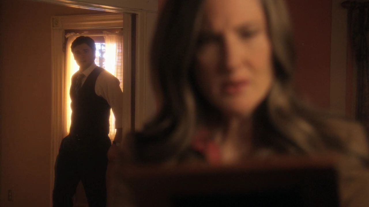 1021Smallville0357.jpg