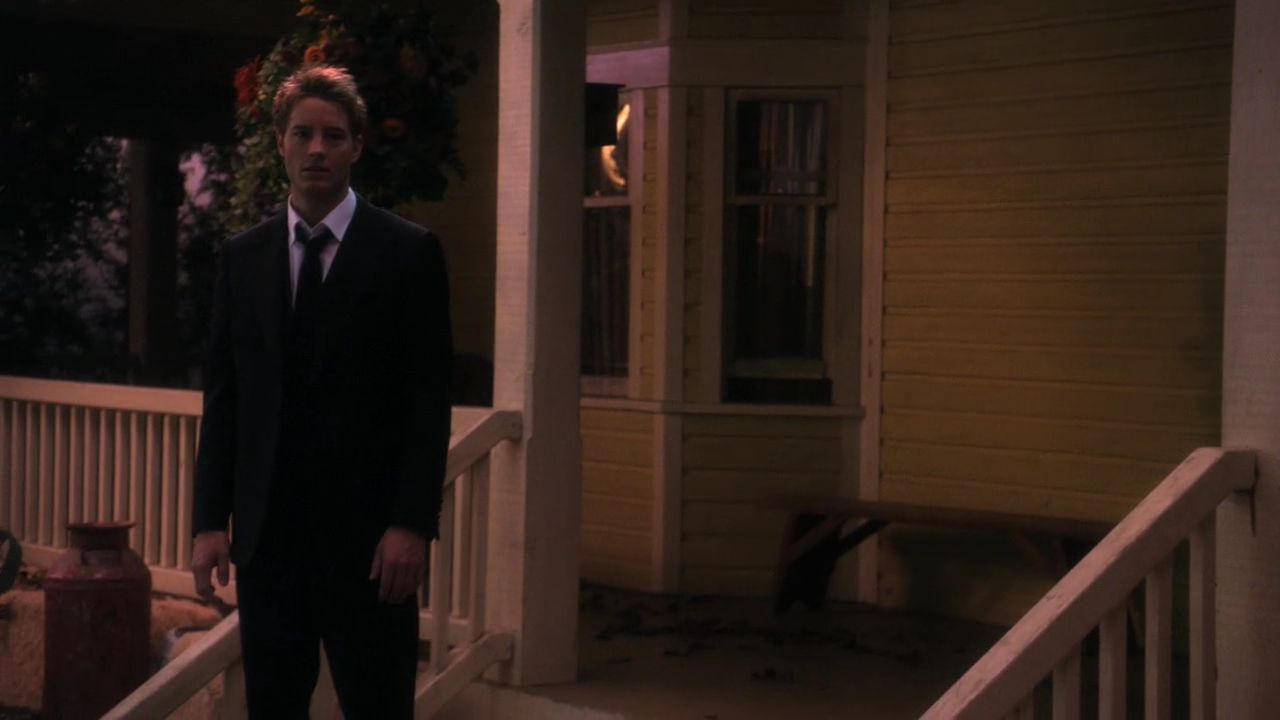 1021Smallville1457.jpg