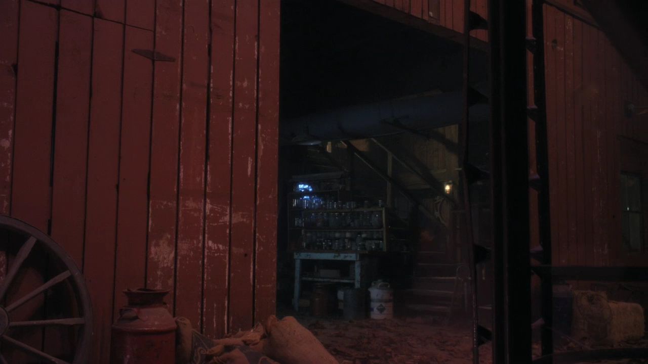 1021Smallville1585.jpg