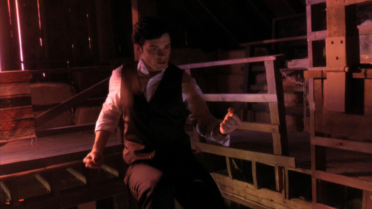 1021Smallville2702.jpg