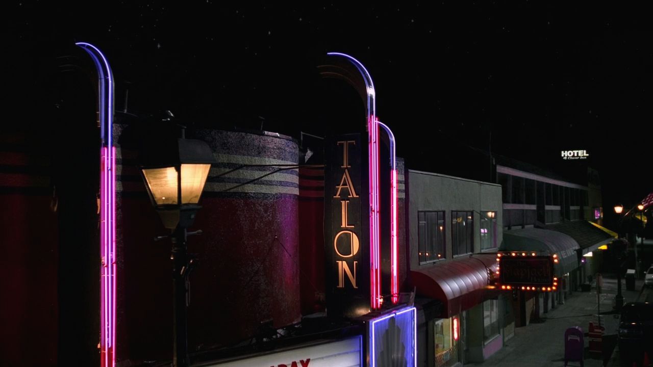 502Smallville1023.jpg