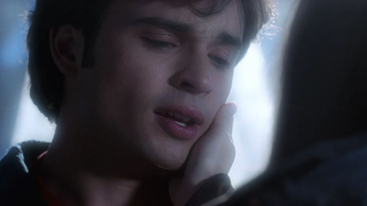 512Smallville0101.jpg