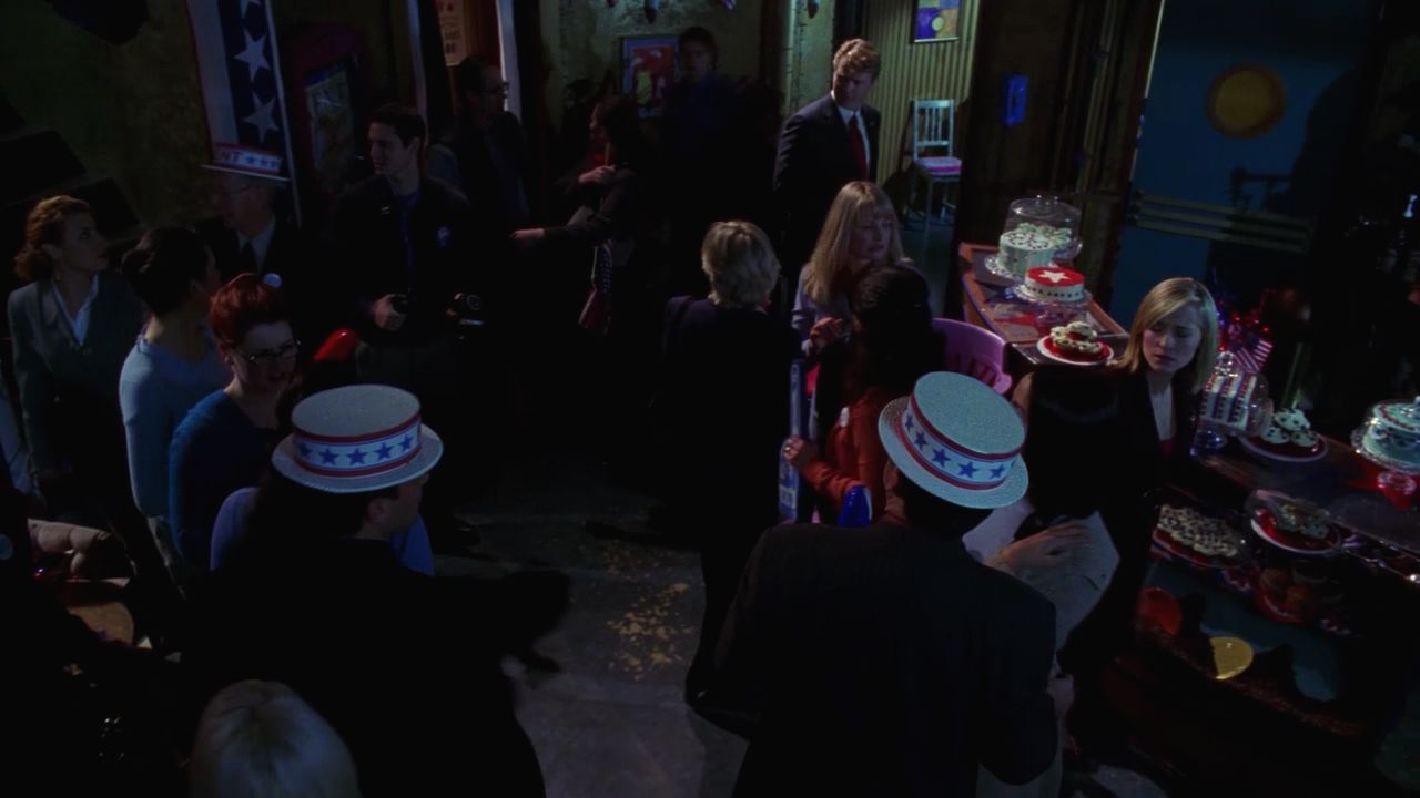 512Smallville0803.jpg