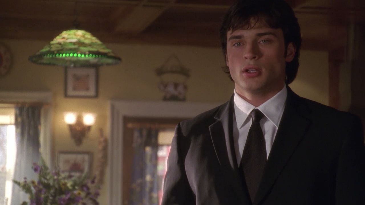 512Smallville1037.jpg