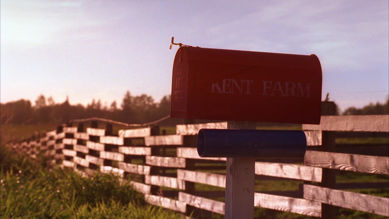 602Smallville0301.jpg