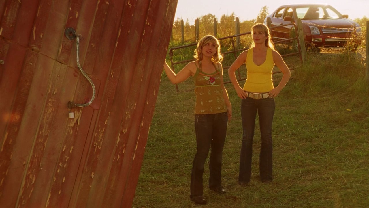 602Smallville0402.jpg