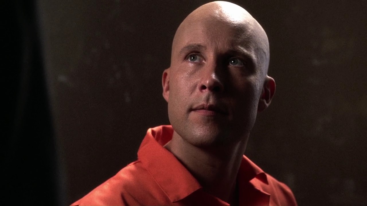 702Smallville0201.jpg