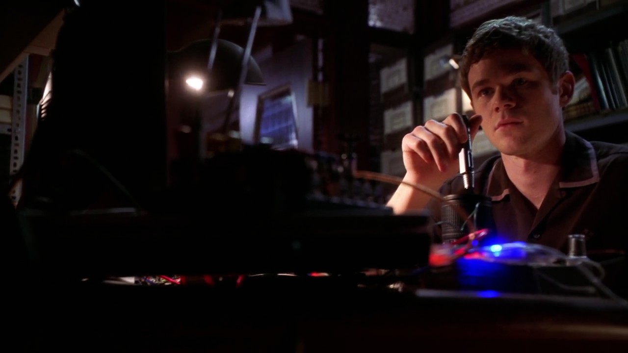 704Smallville1106.jpg