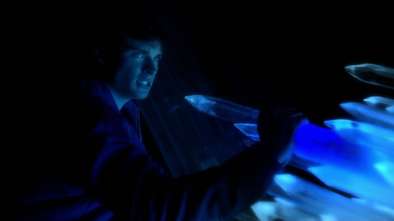 708Smallville0102.jpg