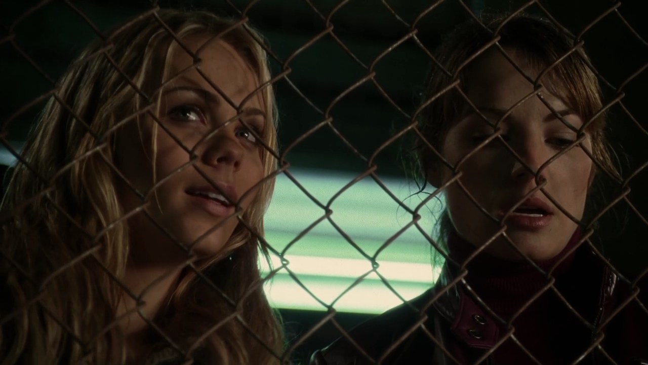 712Smallville0106.jpg
