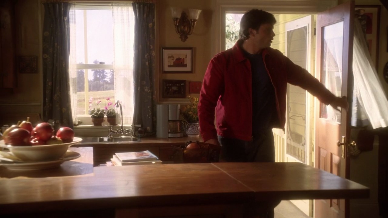 718Smallville0101.jpg