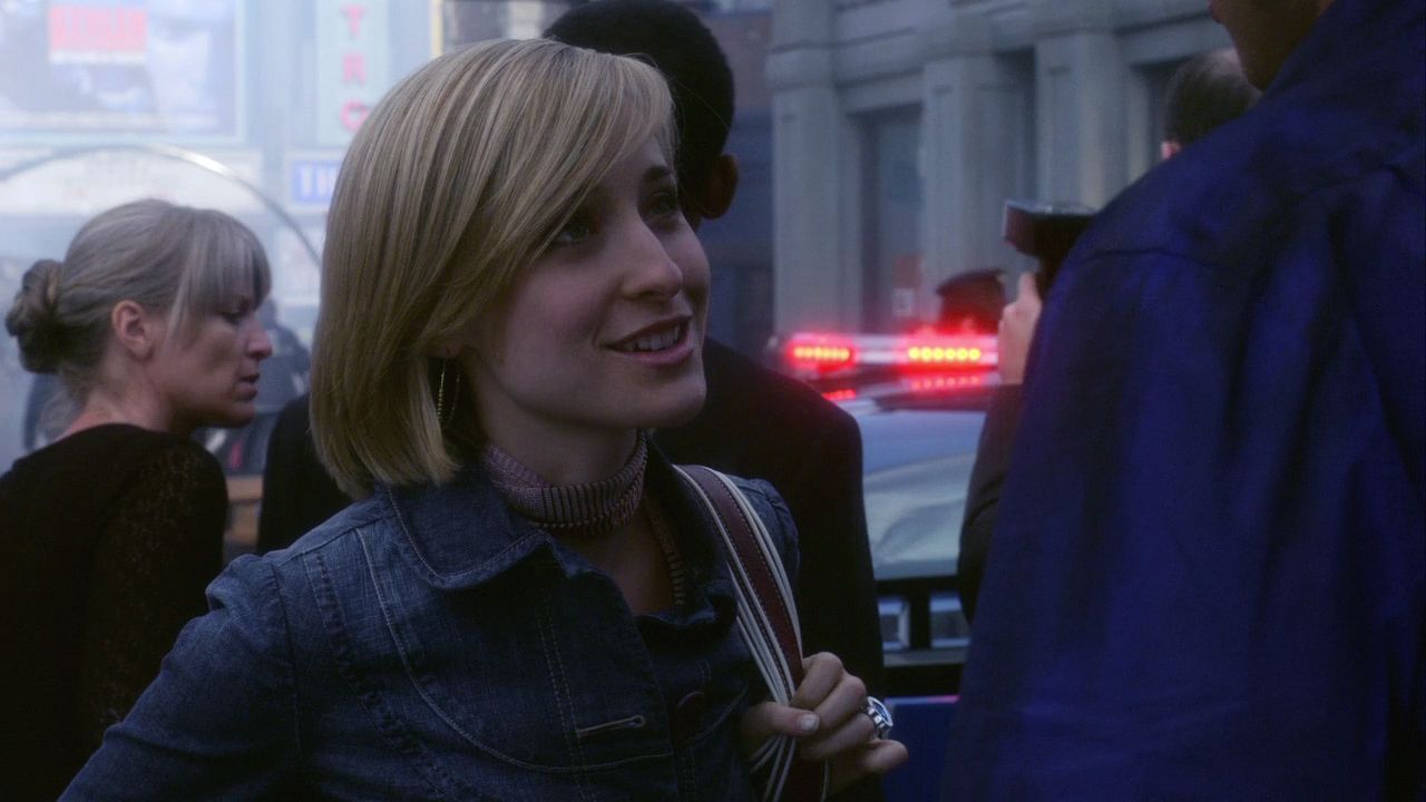 802Smallville0201.jpg