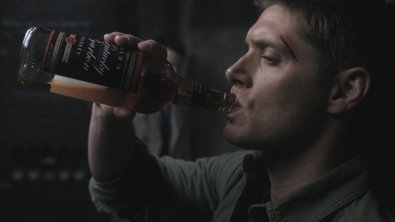 Я стар и пьян. Я стар и пьян. Пьющая бабушка. Мемы я старый. Факир был пьян и фокус не удался картинка.