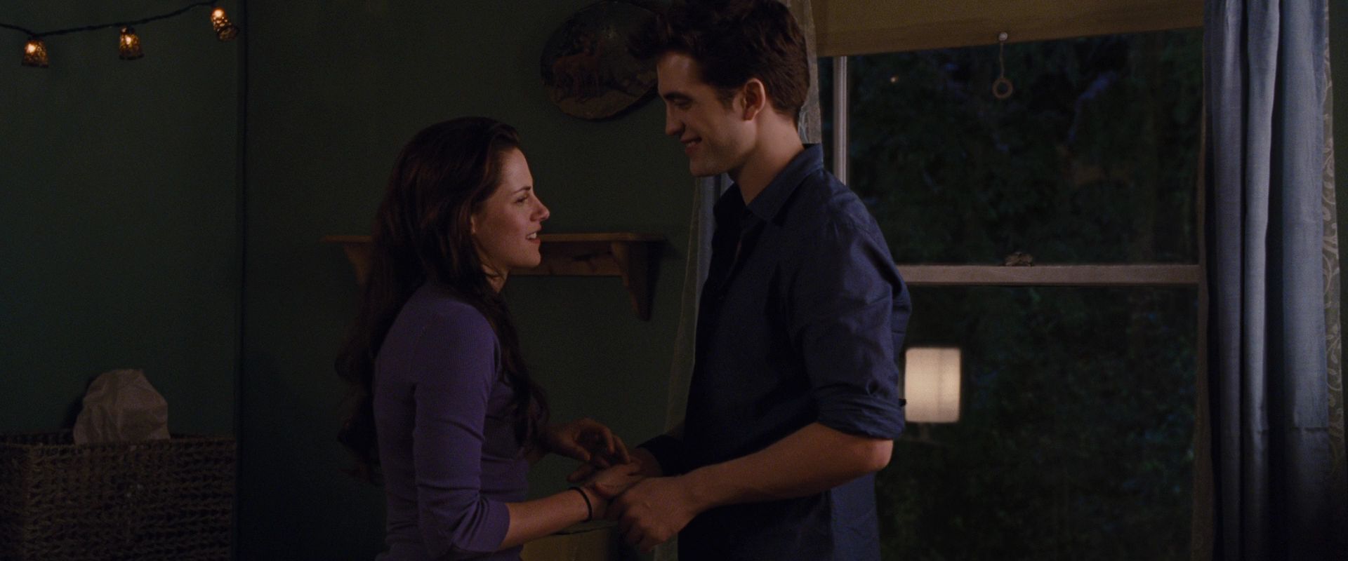 BreakingDawnPt1-0261.jpg