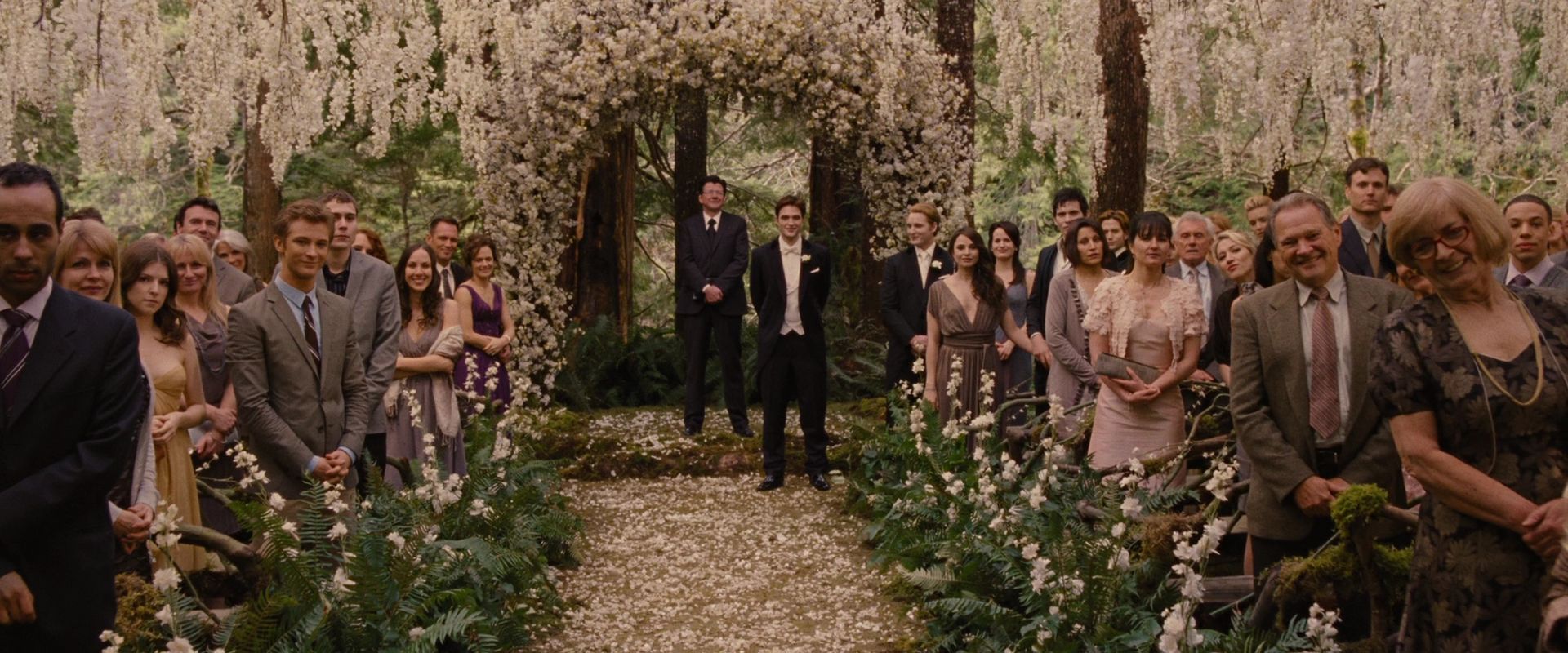 BreakingDawnPt1-0557.jpg