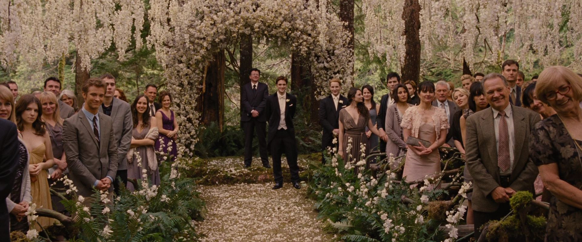 BreakingDawnPt1-0558.jpg