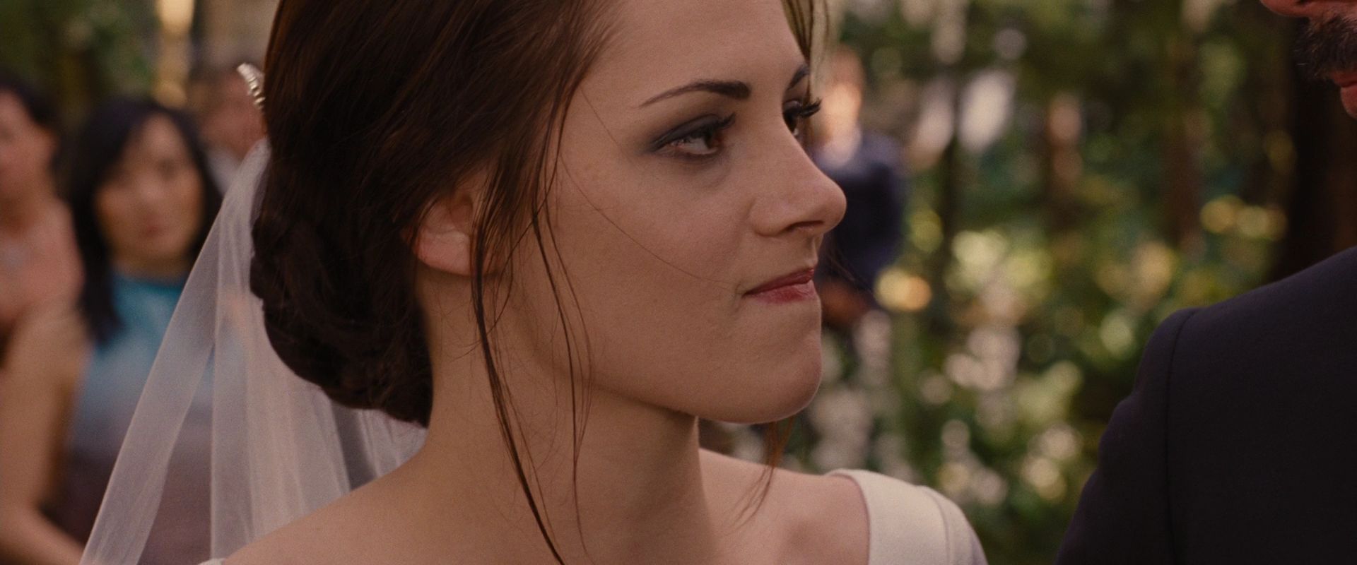 BreakingDawnPt1-0576.jpg