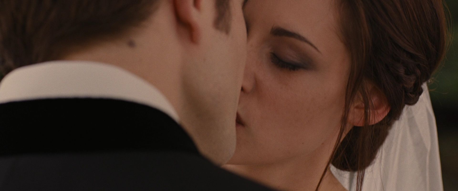 BreakingDawnPt1-0632.jpg
