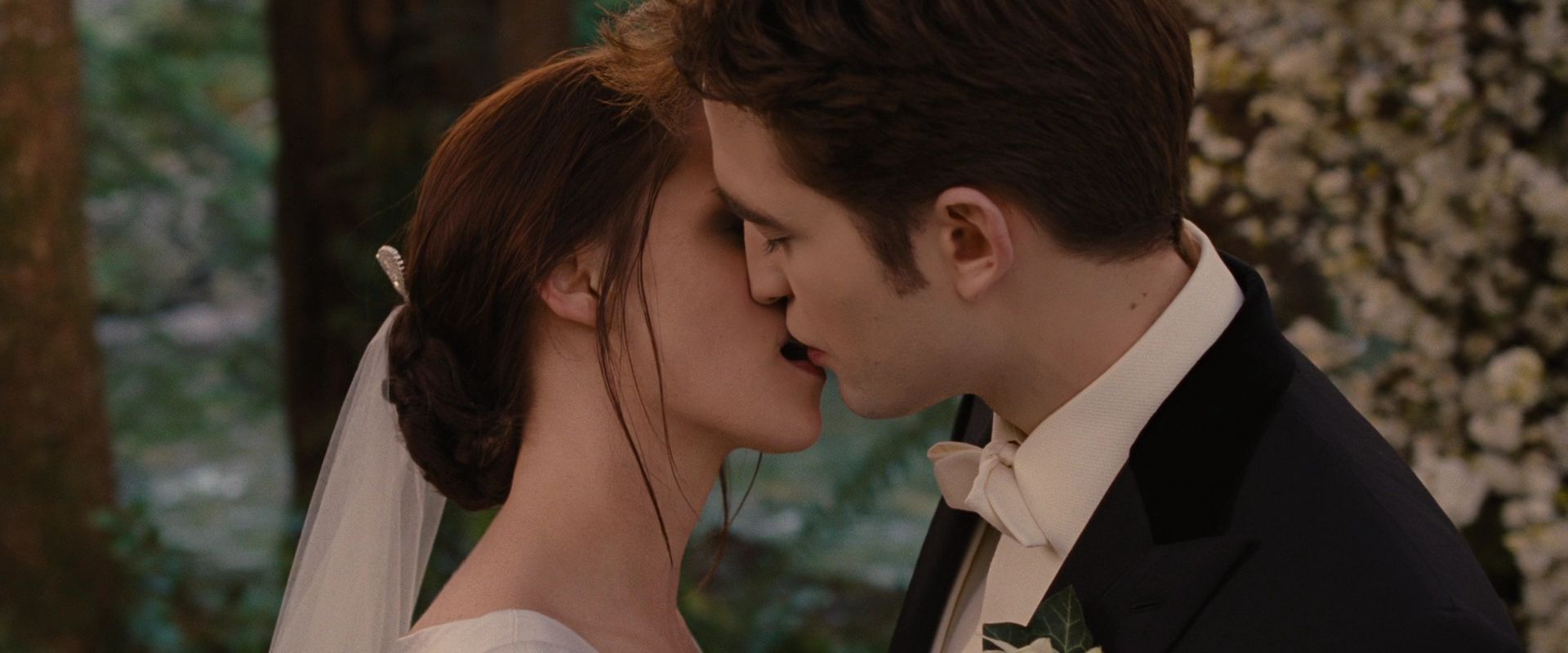 BreakingDawnPt1-0635.jpg