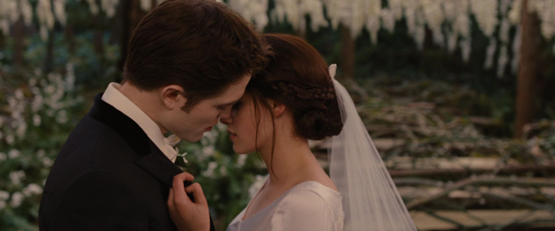 BreakingDawnPt1-0649.jpg