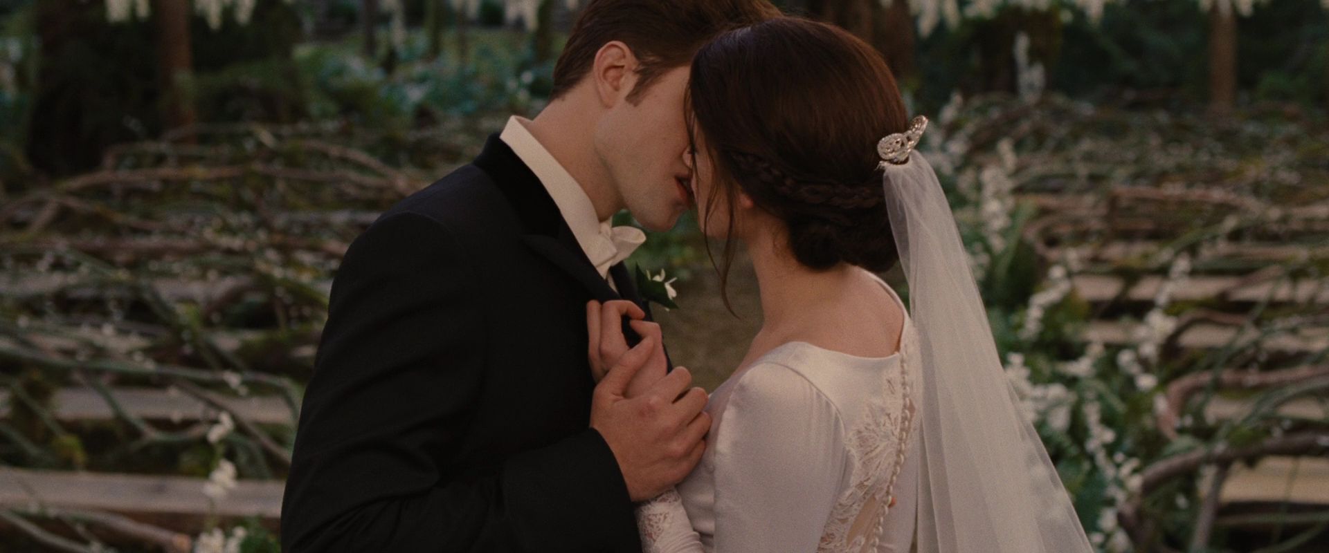 BreakingDawnPt1-0662.jpg