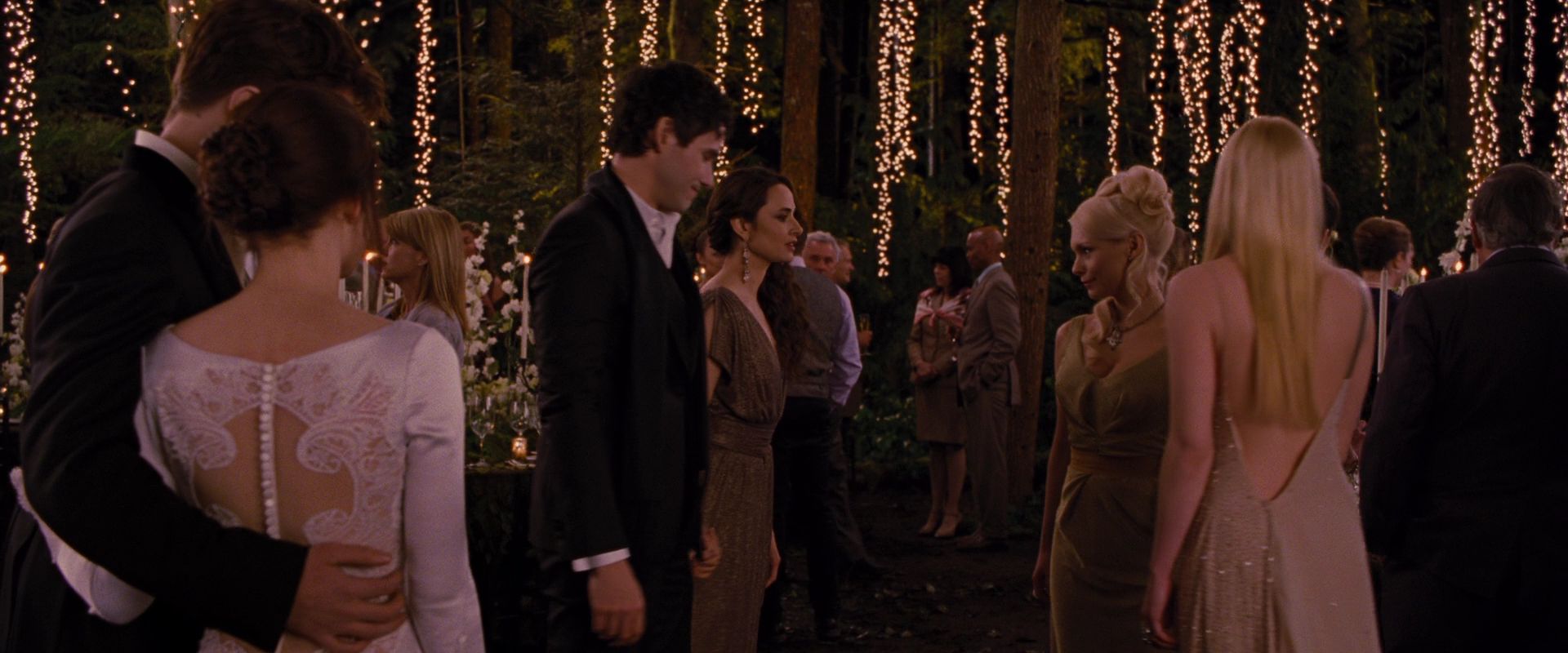 BreakingDawnPt1-0774.jpg
