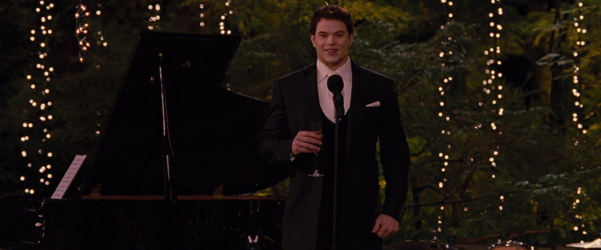 BreakingDawnPt1-0787.jpg