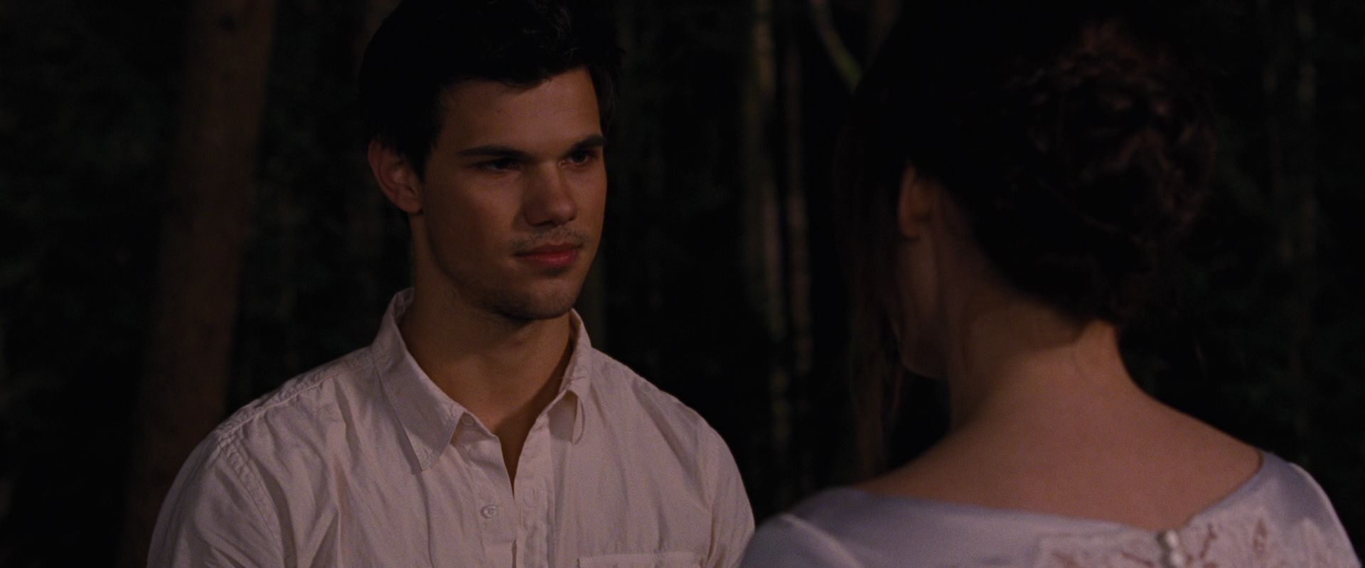 BreakingDawnPt1-0938.jpg