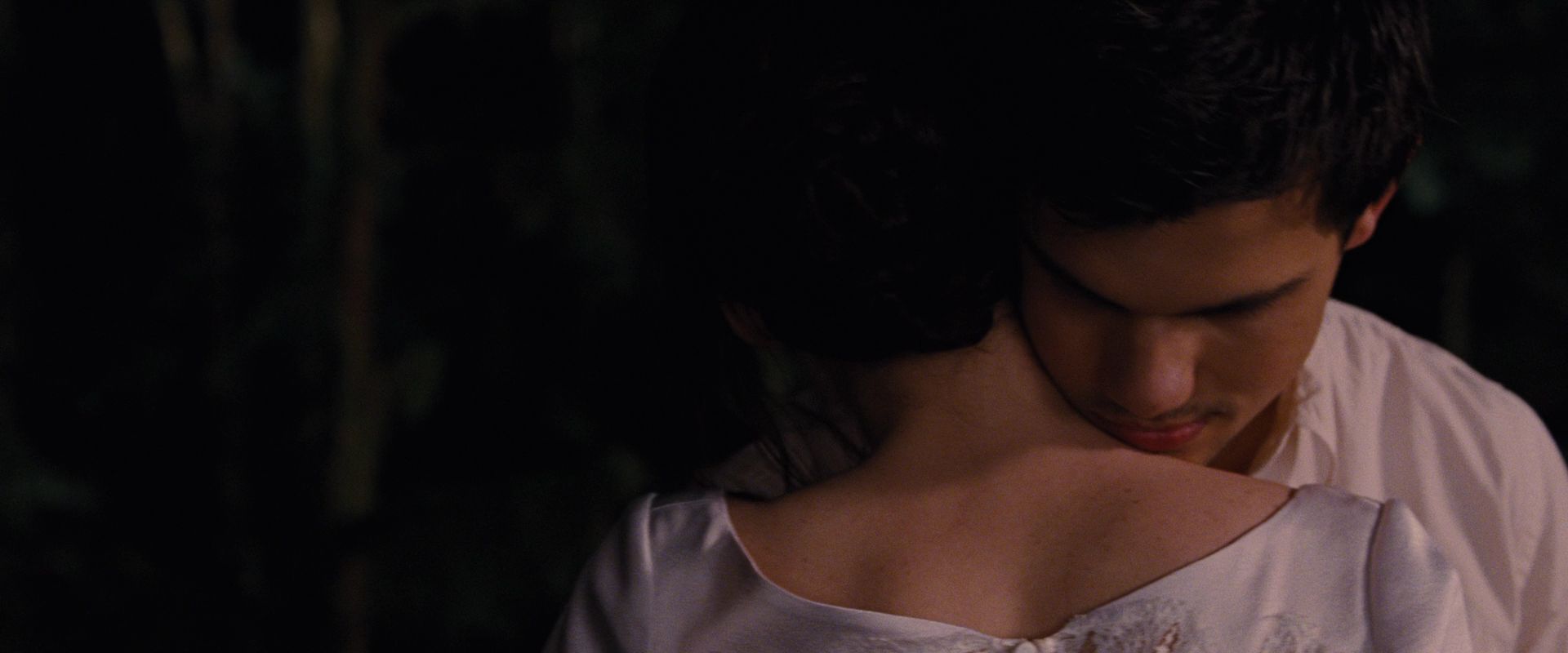 BreakingDawnPt1-0965.jpg