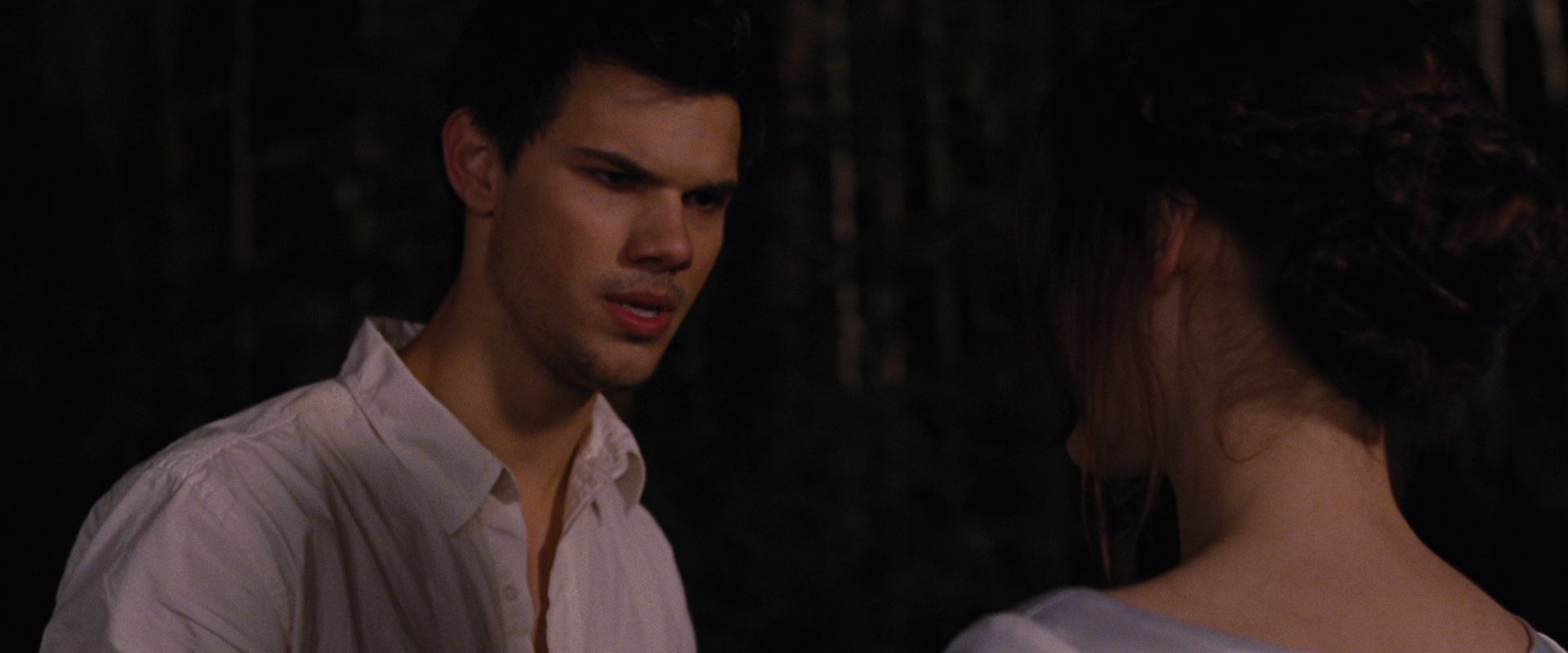 BreakingDawnPt1-1043.jpg