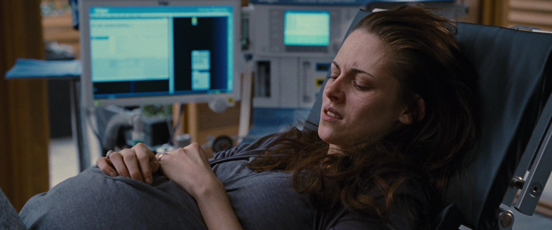 BreakingDawnPt1-2977.jpg