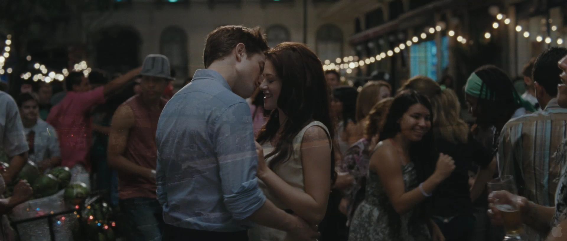 BreakingDawnPt1Teaser0065.jpg