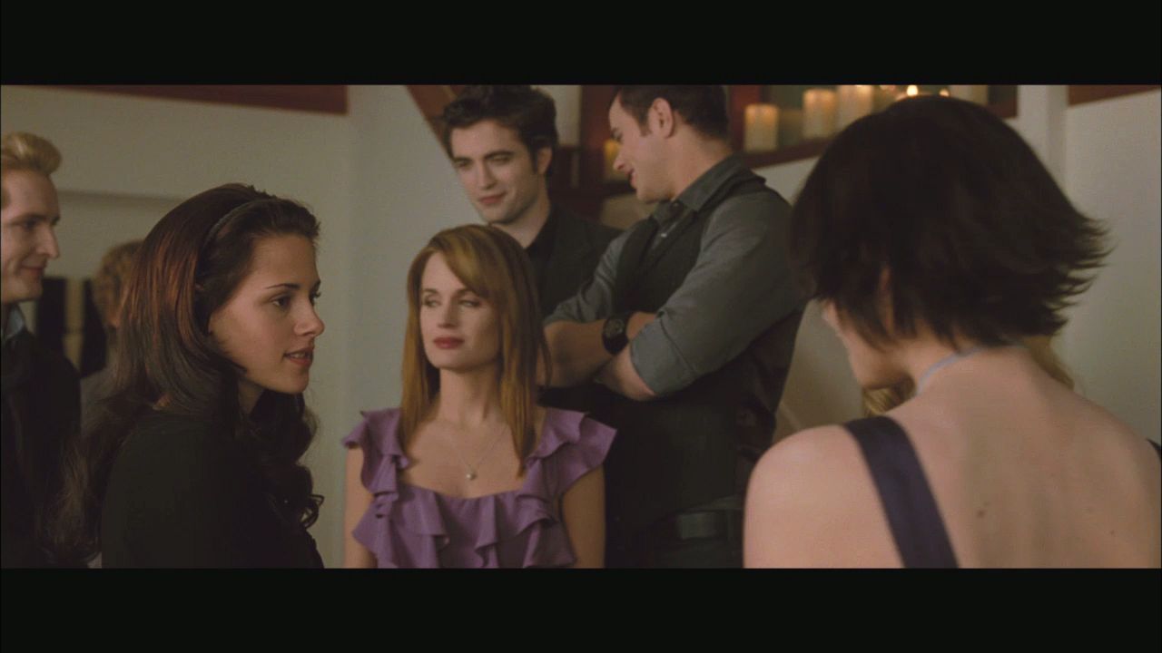 NewMoonMTVClip0002.jpg
