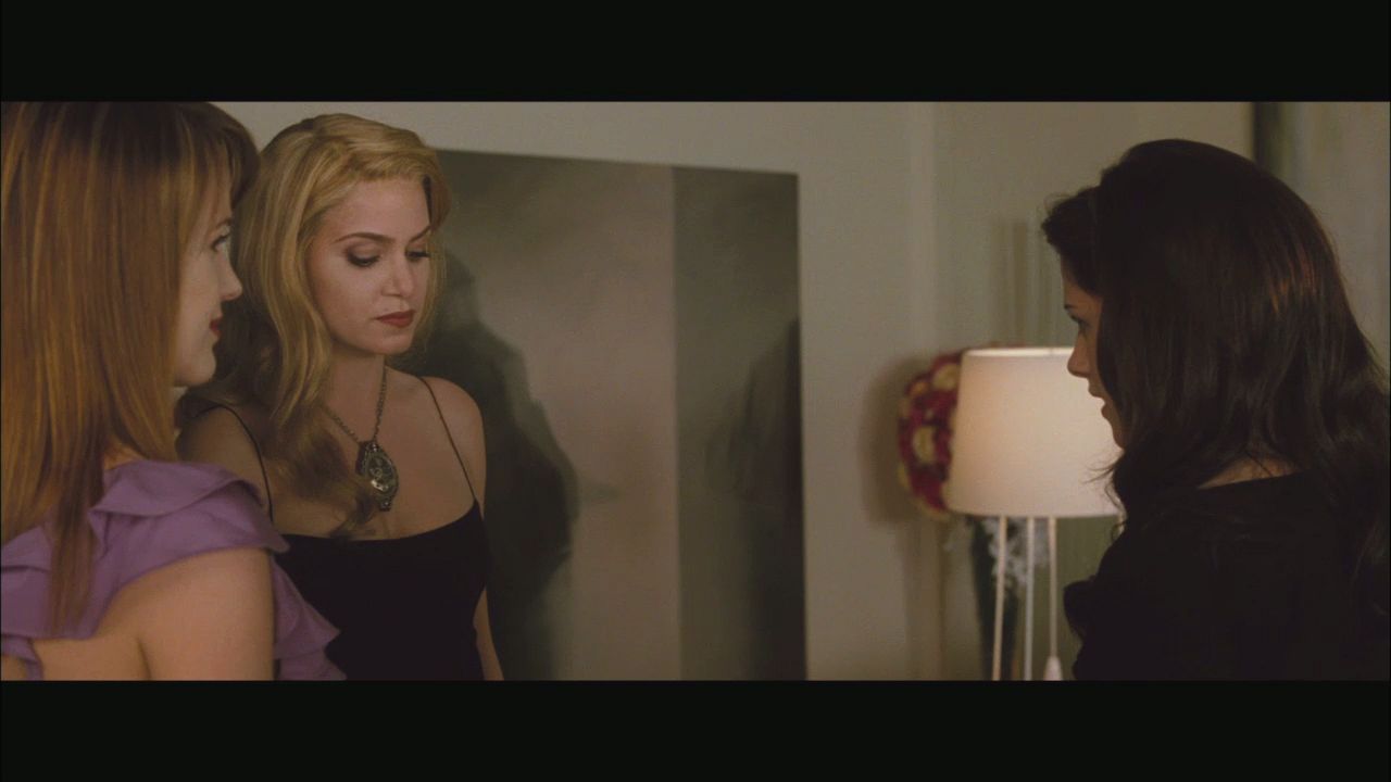 NewMoonMTVClip0014.jpg