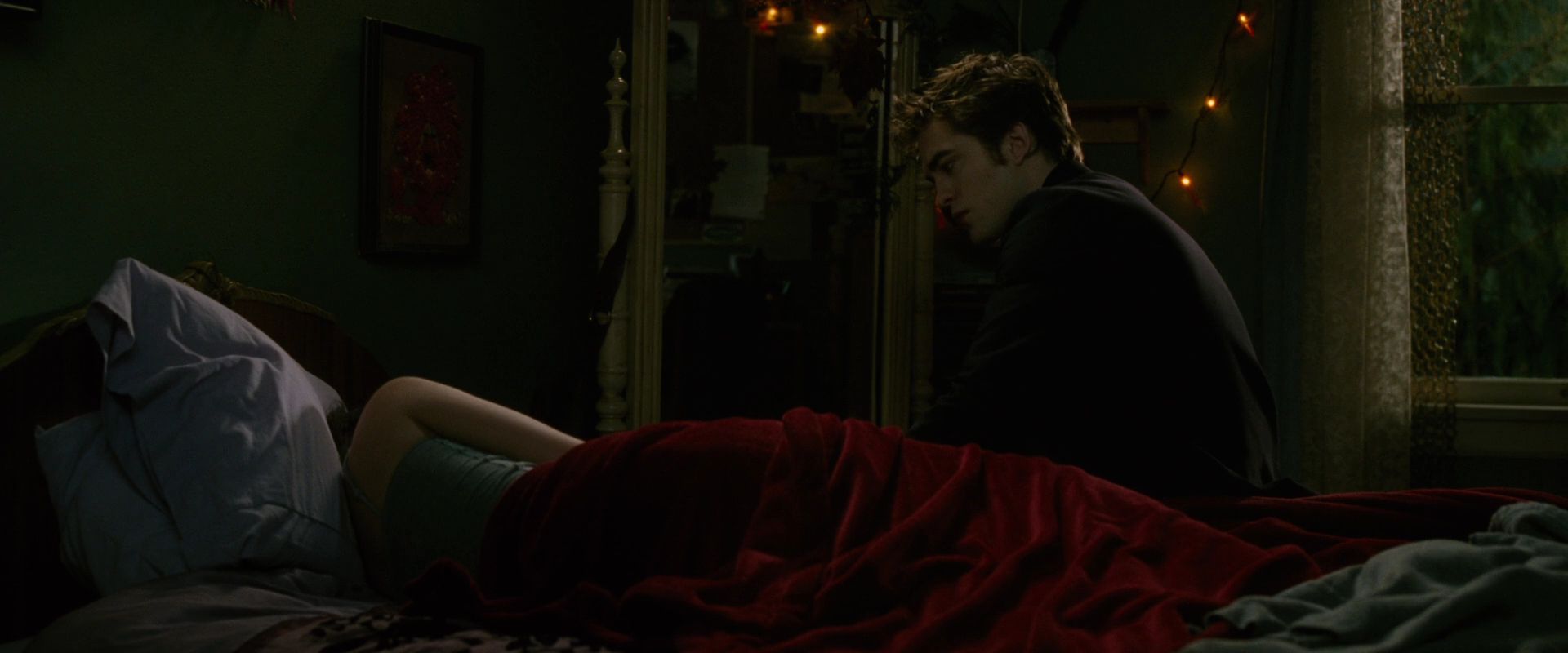 NewMoon3757.jpg