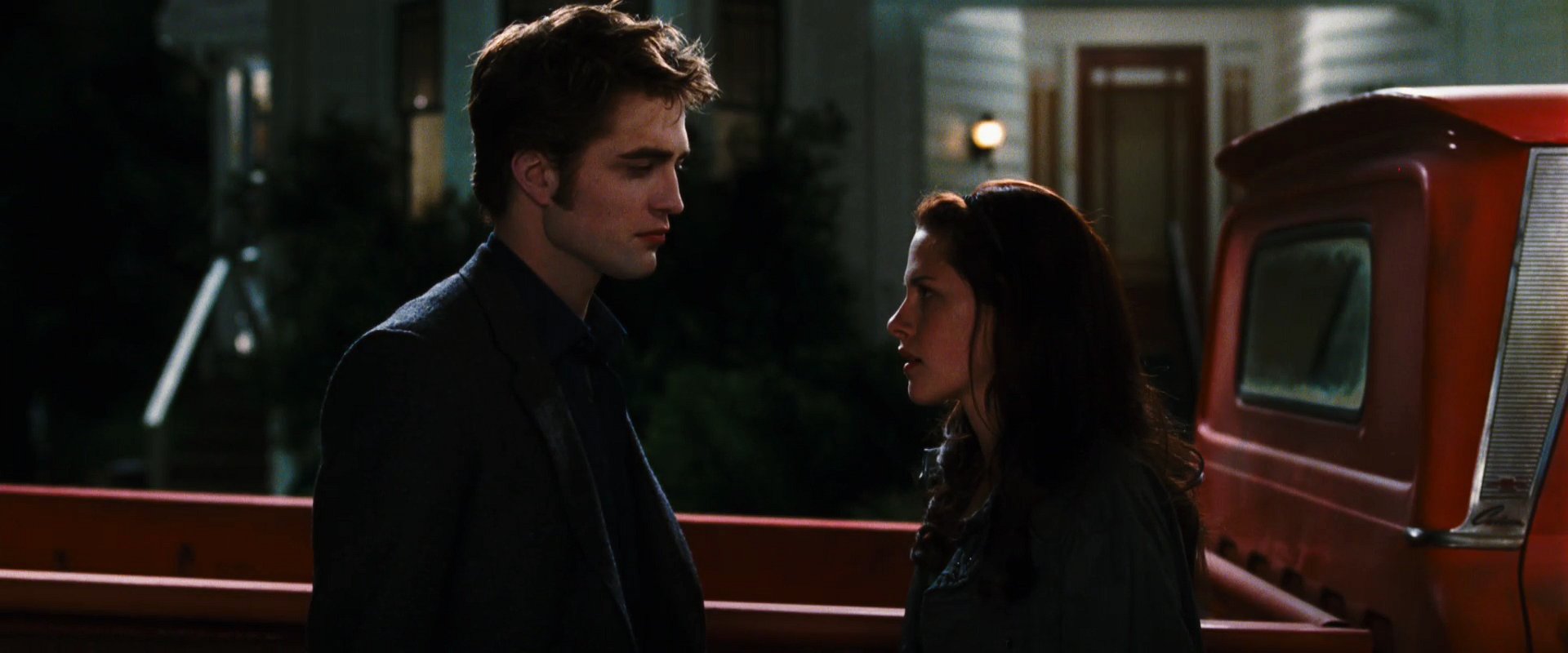 NewMoon_Teaser0003.jpg