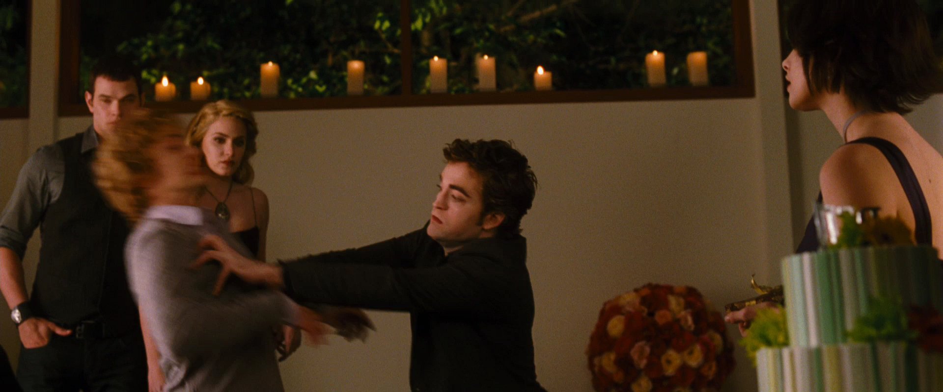 NewMoon_Teaser0047.jpg